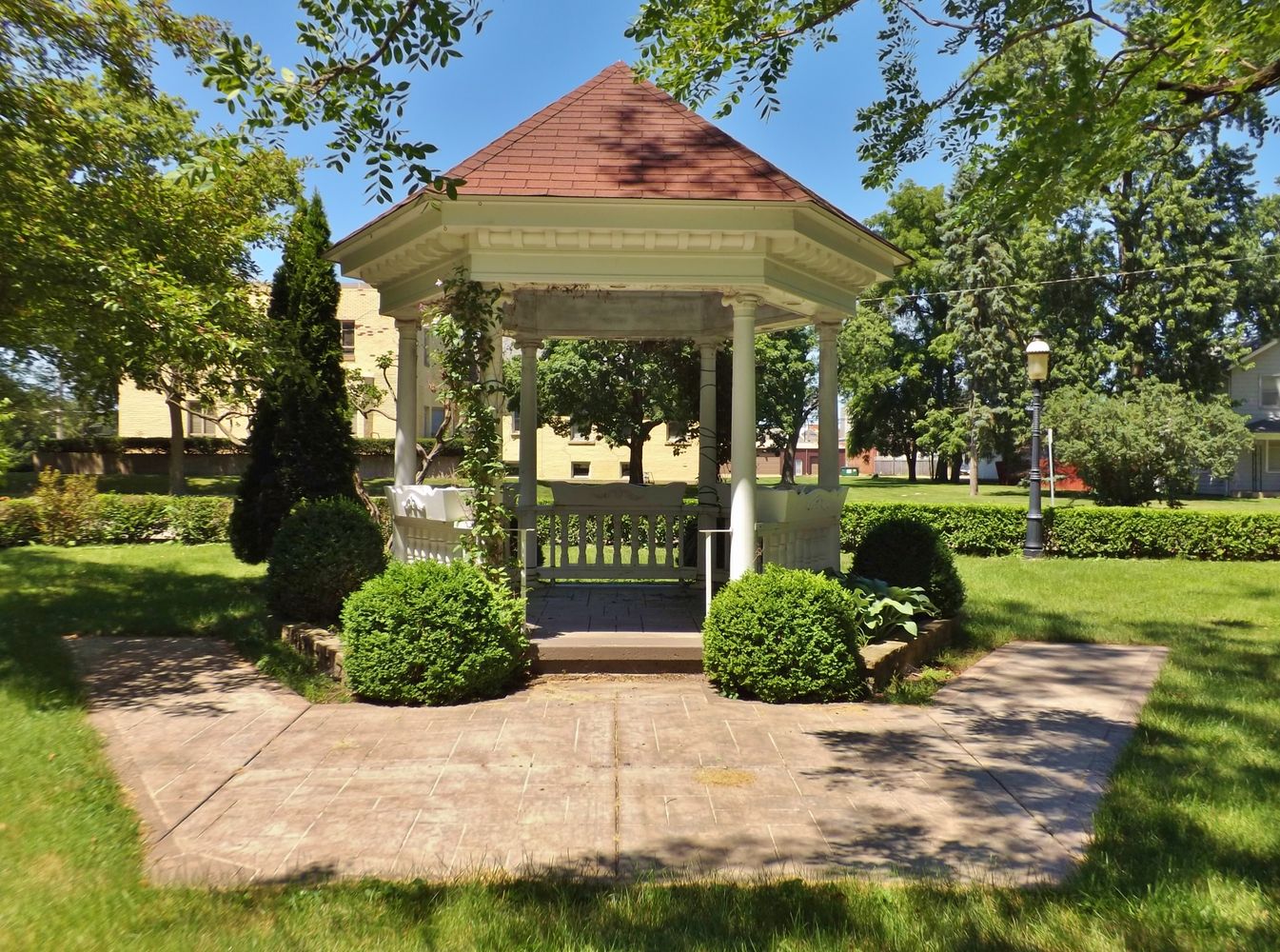 101 W South St, Dwight, IL 60420